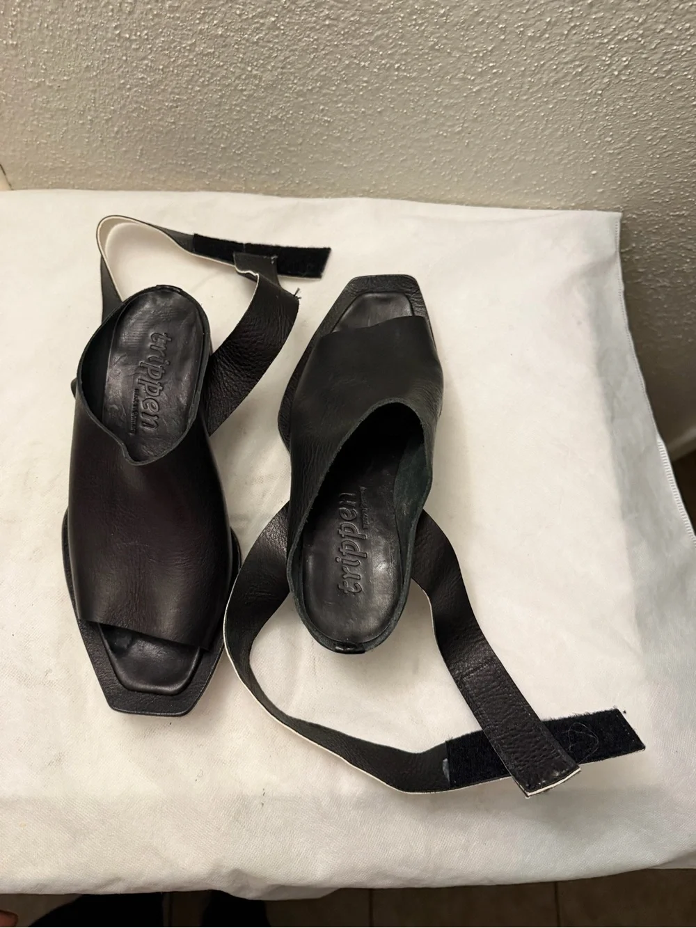 Tripp NYC Black and White Leather Ankle-Strap Sandals, pre-owned, SZ38
